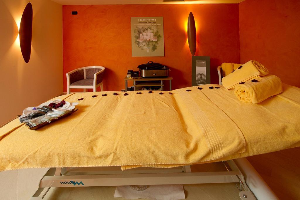 Family & Wellness Hotel Fontana Vigo di Fassa Exterior photo